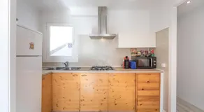 Apartamento 2º centrico con Parking en Calella,Barcelona - Image 4