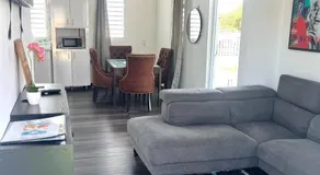 Stylish 2BR w private balcony - Image 2