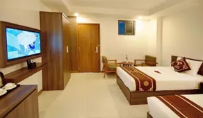 Dolphin Bay Hotel Nha Trang - Image 2