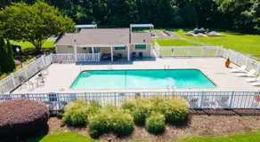 Styling Gem 5mins to Downtown pool-gym-parking - Image 5