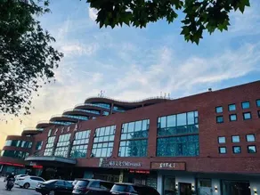 University Hotel - Image 5
