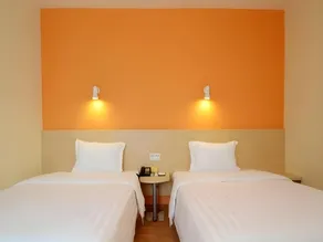 7 Days Inn Guiyang Qingzhen Dongmenqiao Zhijiaocheng - Image 4