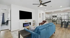 The Gated Modern Home Near NRG and Medical Center - Image 2
