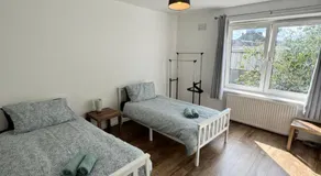 Seaside Apartment - Image 3