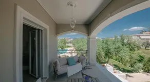 Nereides Luxury Villas - Image 4