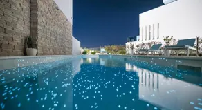 Villa mit Grill, Garten und Terrasse | Poolblick - Image 2