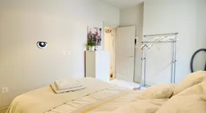 One Double bedroom with en-suite bath and shower and a separate toilet at the Royal - Homestay not Hotel - Image 5
