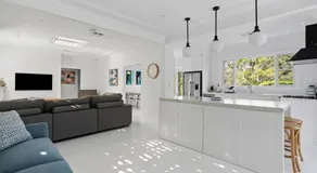 Hillside Hamptons Indoor Fire and Fire Pit - Image 5