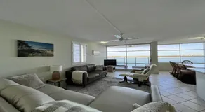Absolute Waterfront With Rooftop! - Image 4