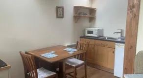 Holly cottage - Image 4