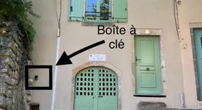 Maison au pied du château + parking privé - Image 4