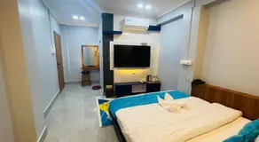 Guru hotel and lodge - Image 2
