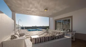 Villa con 4 camere da letto con fantastica vista sul mare e sul golf - Image 3