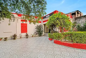 Super OYO Flagship Heritage House - Image 3
