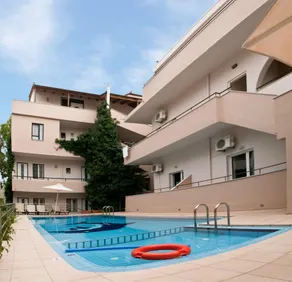 Zorbas Apartments - Image 3