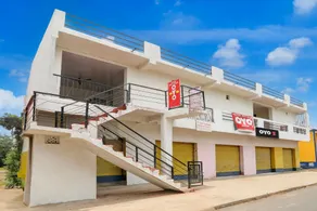 Hotel O Sky Villa - Image 2