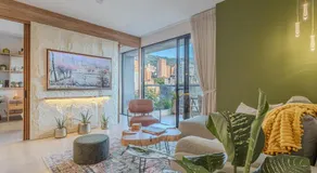 Luxury 2-Bedroom with Balcony & Panoramic City Views in El Poblado - Image 4