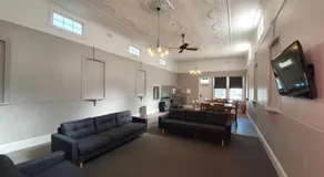 The Royal Hotel - Image 4