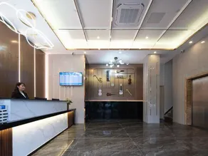 Fashion Hotel - Image 3