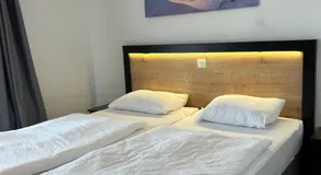 M & M Hotel - Image 5