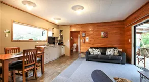 Kaka Retreat Motel, Stewart Island - Image 4