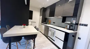 The Mirror Apartment - Image 3