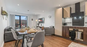 York Central Apartments with Gym - Close to Minister - Image 3