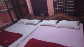 Yaazh Residency and Home Stay - Image 2