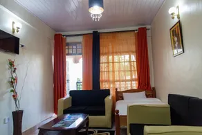Kuniville Guest House - Image 2