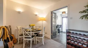 COSY HOME NEAR DORNEY, WINDSOR & Free Parking - By Tempstay - Image 4