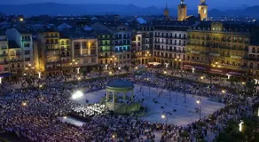 IRAIPE Pamplona Hostal Auto Check-in - Image 5