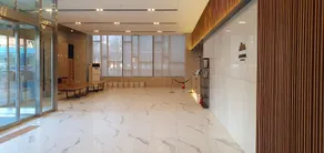 AM Hotel - Image 5