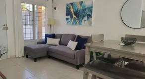 Linda, cerca de todo, parqueo, patio, netflix - Image 2