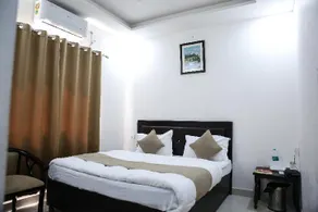 HOTEL SATYA - Image 2