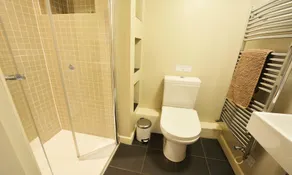 Perrymans Thatched Cottage Sleeps 6 Dog Friendly - Image 3