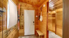 Knotty Pines Lodge - Image 5