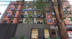 Modern Studio with Balcony - Image 3