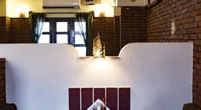 MVT Guesthouse & Restaurant - Image 2