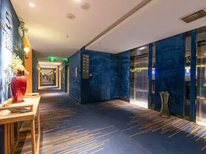 Huangchi Business Hotel - Image 5
