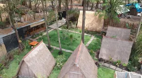 Triangle House and hot spring - Image 5