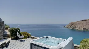 Blueros Luxury Villa - Image 3