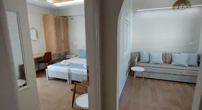 Maria's Hotel - Image 2