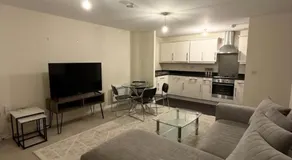 Check inn 247 - Image 1
