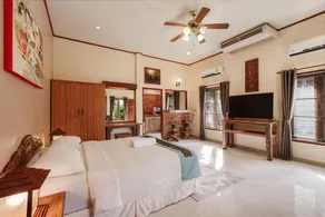 Palm Village - Image 2