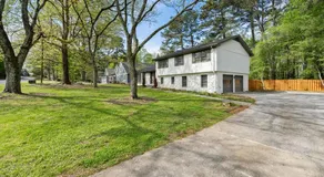 Beautiful Newly-Renovated Home in Indian Hills - Image 5