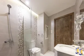 Hotel 21 - Image 2
