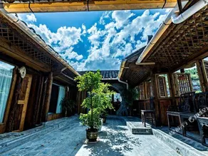Baihe Wharf Inn - Image 3