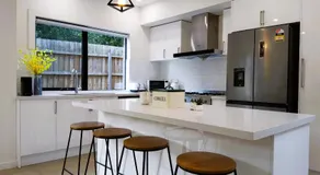 Altona entire 3 bedrooms house - Image 5