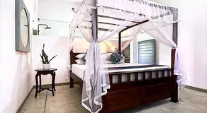 Far view villa - Image 2