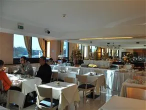 Residence Golf Hotel - Image 3